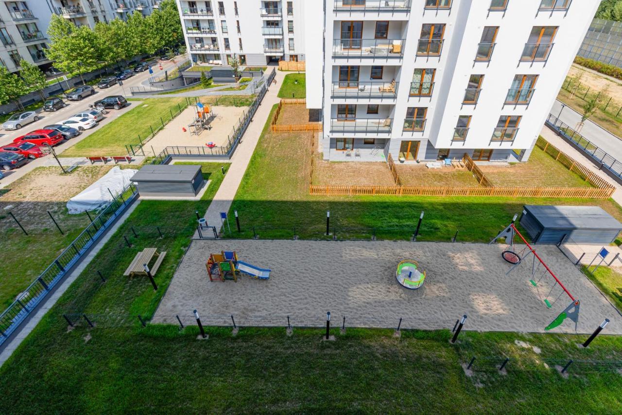 Ursus Sunny Studio For 4 Guests With Parking & Balcony By Noclegi Renters Warsawa Bagian luar foto