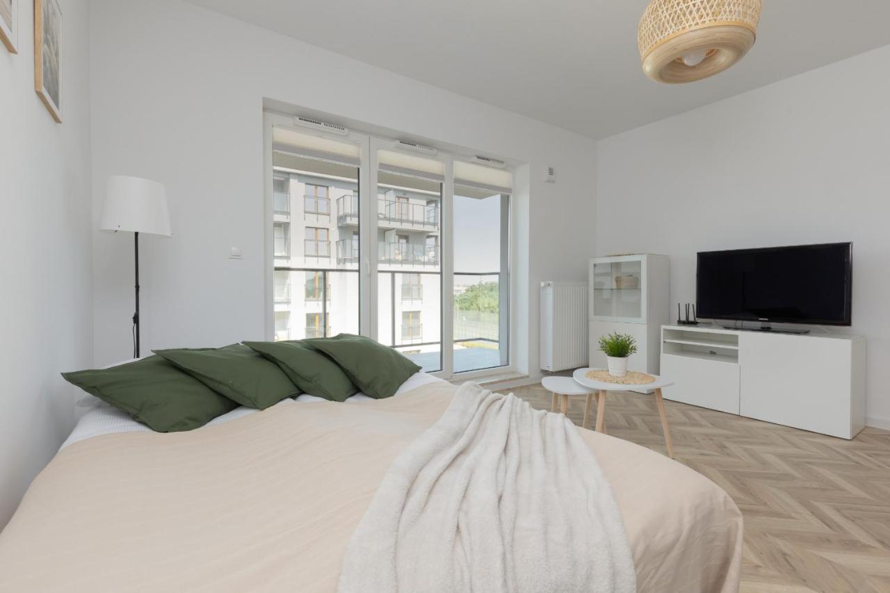 Ursus Sunny Studio For 4 Guests With Parking & Balcony By Noclegi Renters Warsawa Bagian luar foto