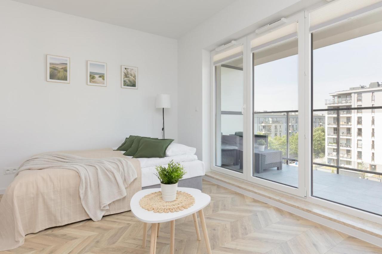 Ursus Sunny Studio For 4 Guests With Parking & Balcony By Noclegi Renters Warsawa Bagian luar foto