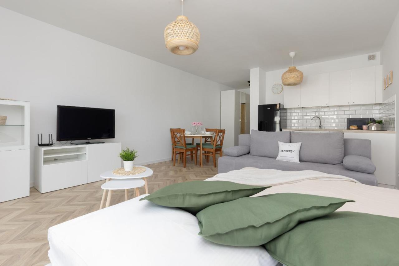 Ursus Sunny Studio For 4 Guests With Parking & Balcony By Noclegi Renters Warsawa Bagian luar foto