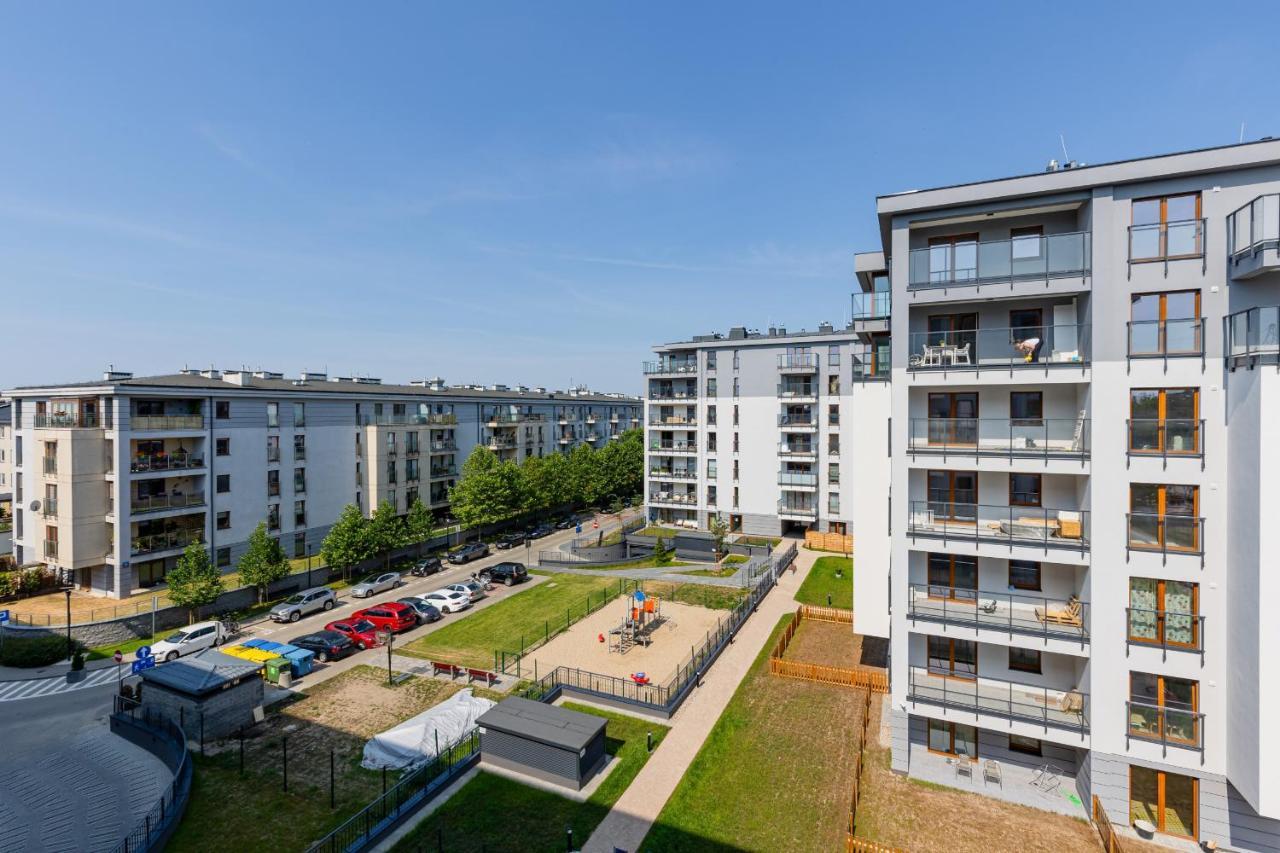 Ursus Sunny Studio For 4 Guests With Parking & Balcony By Noclegi Renters Warsawa Bagian luar foto